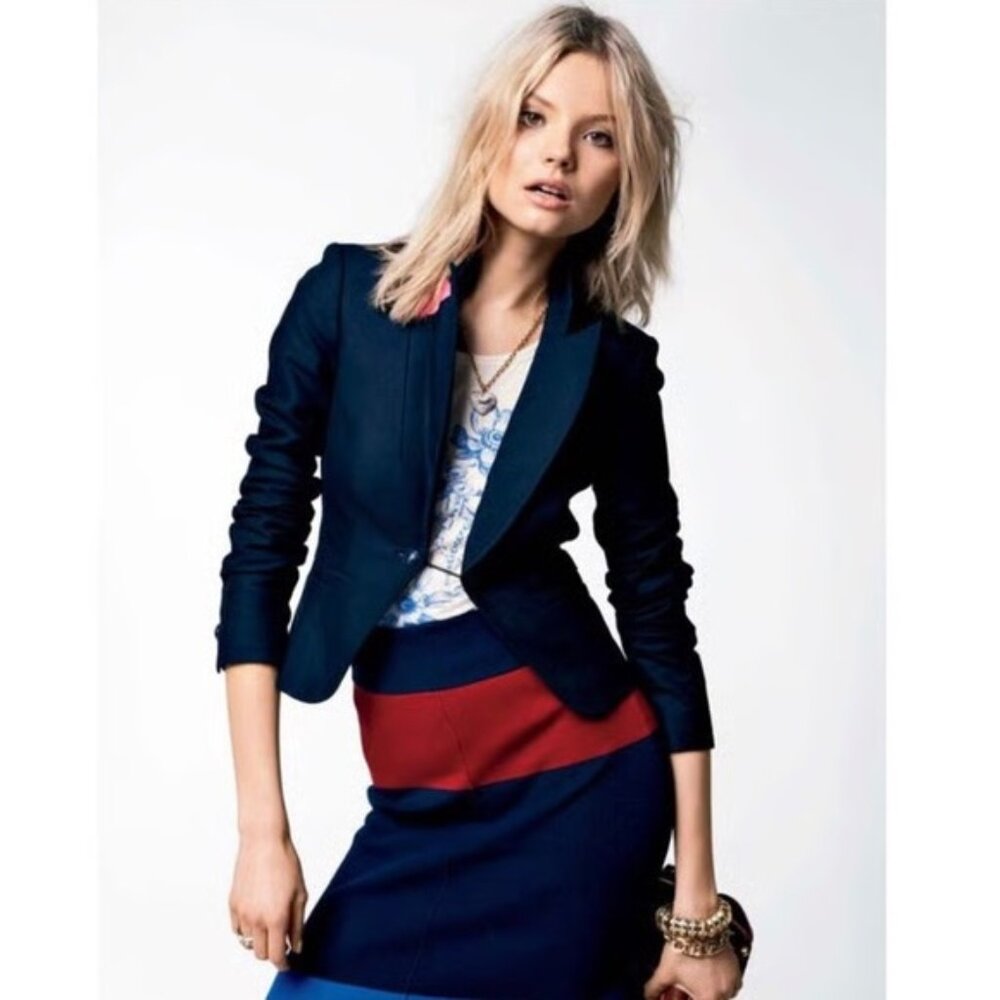 Juicy Couture Navy Regal Calvary Crop Twill Blazer size M